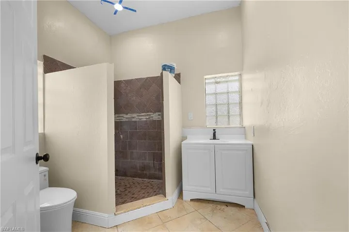 7823 Marx Dr, North Fort Myers, Florida 33917
