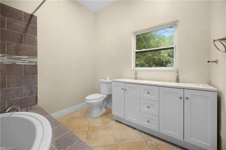7823 Marx Dr, North Fort Myers, Florida 33917