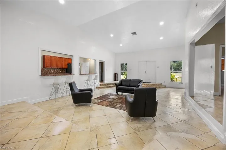 7823 Marx Dr, North Fort Myers, Florida 33917