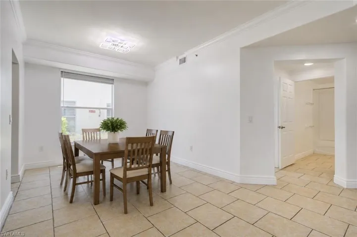 1310 Henley St 1902, Naples, Florida 34105