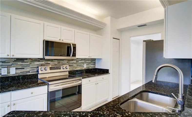 1310 Henley St 1902, Naples, Florida 34105