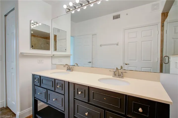 1310 Henley St 1902, Naples, Florida 34105
