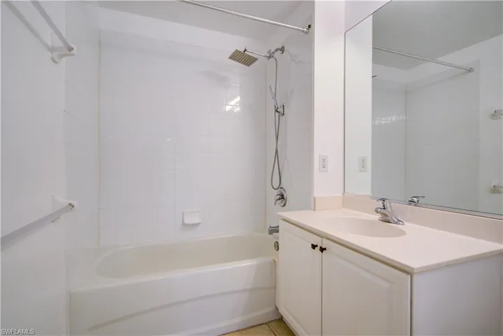 1310 Henley St 1902, Naples, Florida 34105