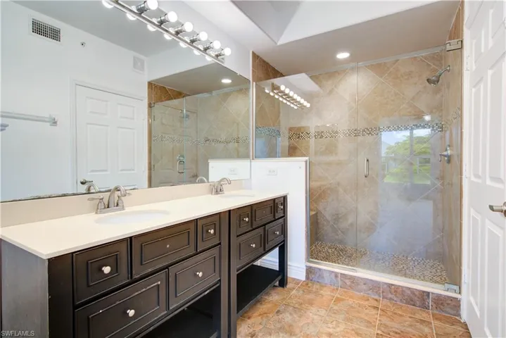1310 Henley St 1902, Naples, Florida 34105