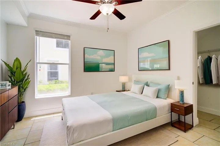 1310 Henley St 1902, Naples, Florida 34105