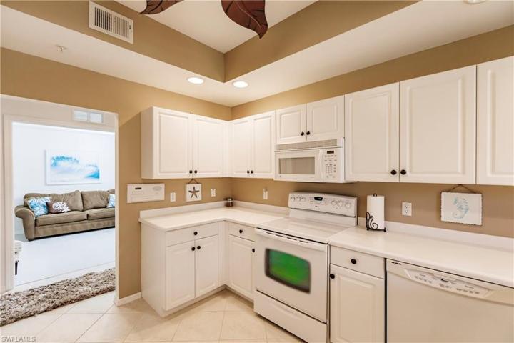 3565  Laurel Greens N LN, NAPLES, FL 34119