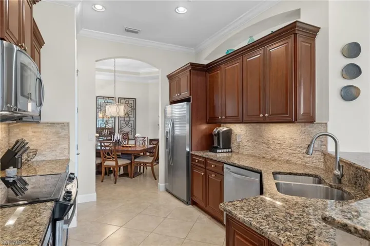 12009  Covent Garden  CT, Naples, FL 34120