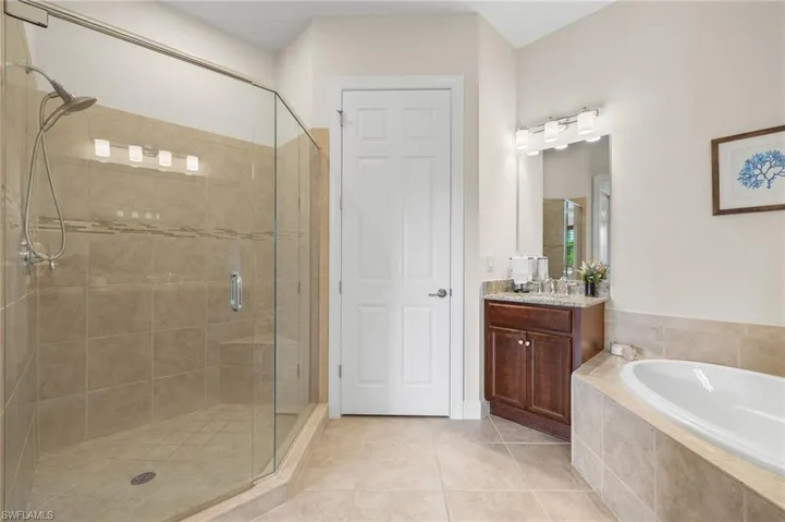 12009  Covent Garden  CT, Naples, FL 34120