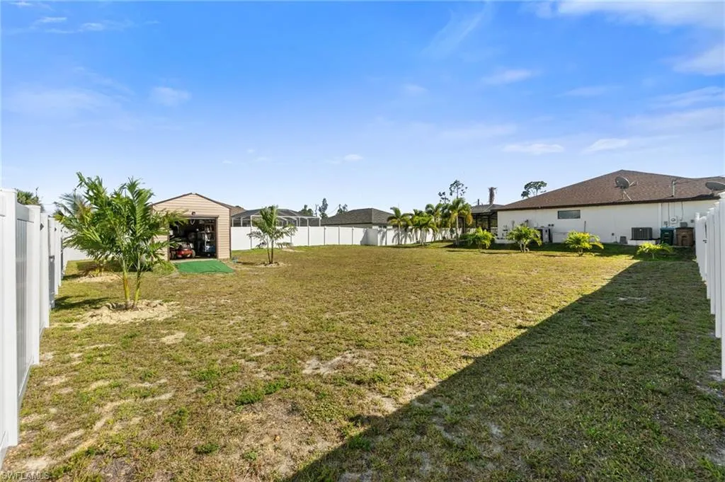 2505 19th PL, Cape Coral, FL 33993,2025000418