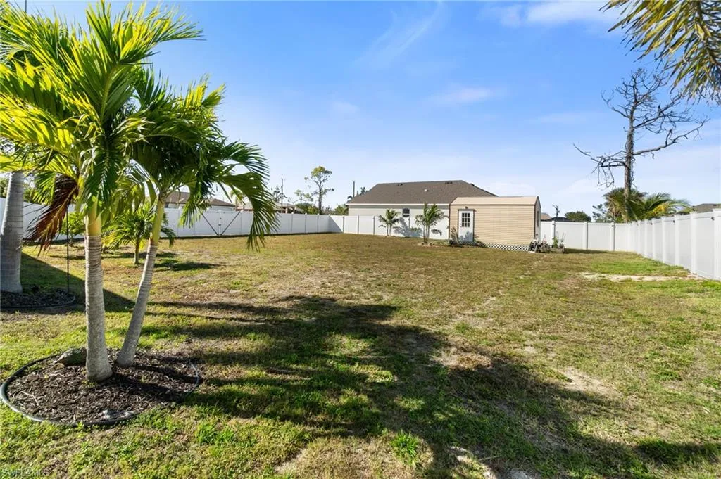 2505 19th PL, Cape Coral, FL 33993,2025000418
