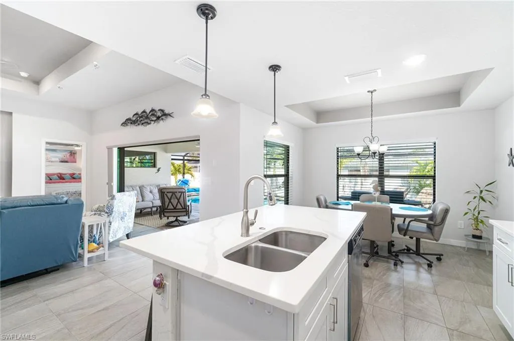 2505 19th PL, Cape Coral, FL 33993,2025000418