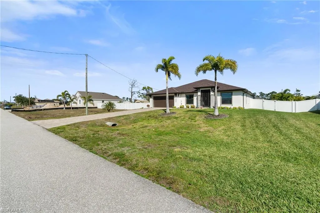 2505 19th PL, Cape Coral, FL 33993,2025000418
