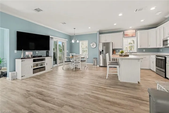 11220 Bayside Ln, Fort Myers Beach, Florida 33931