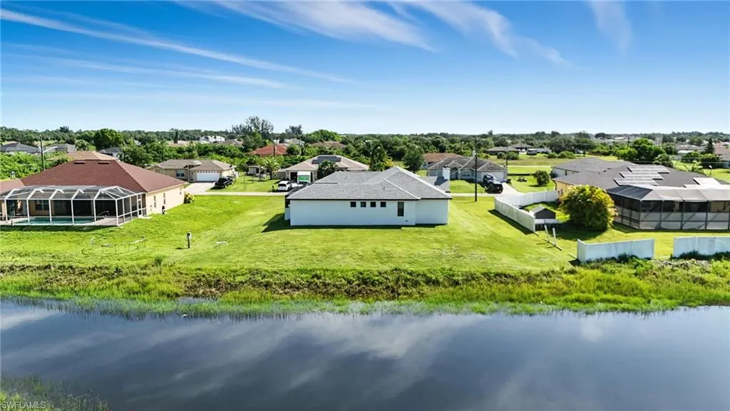 3933 18th ST, Lehigh Acres, FL 33971,225063749