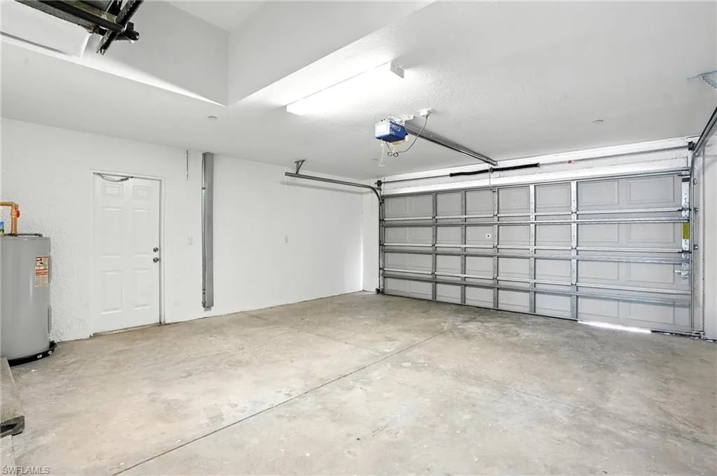 3933 18th ST, Lehigh Acres, FL 33971,225063749