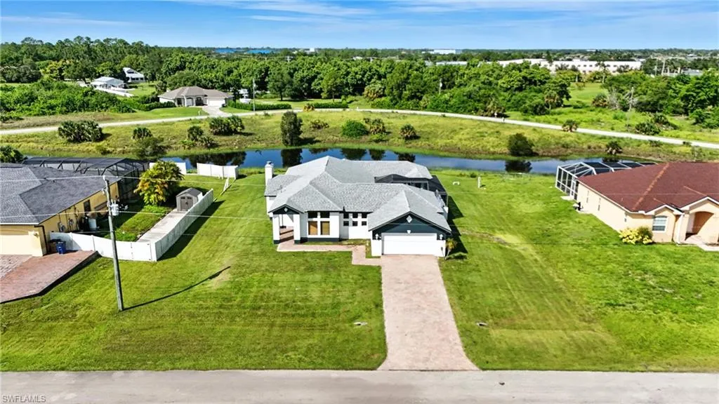 3933 18th ST, Lehigh Acres, FL 33971,225063749
