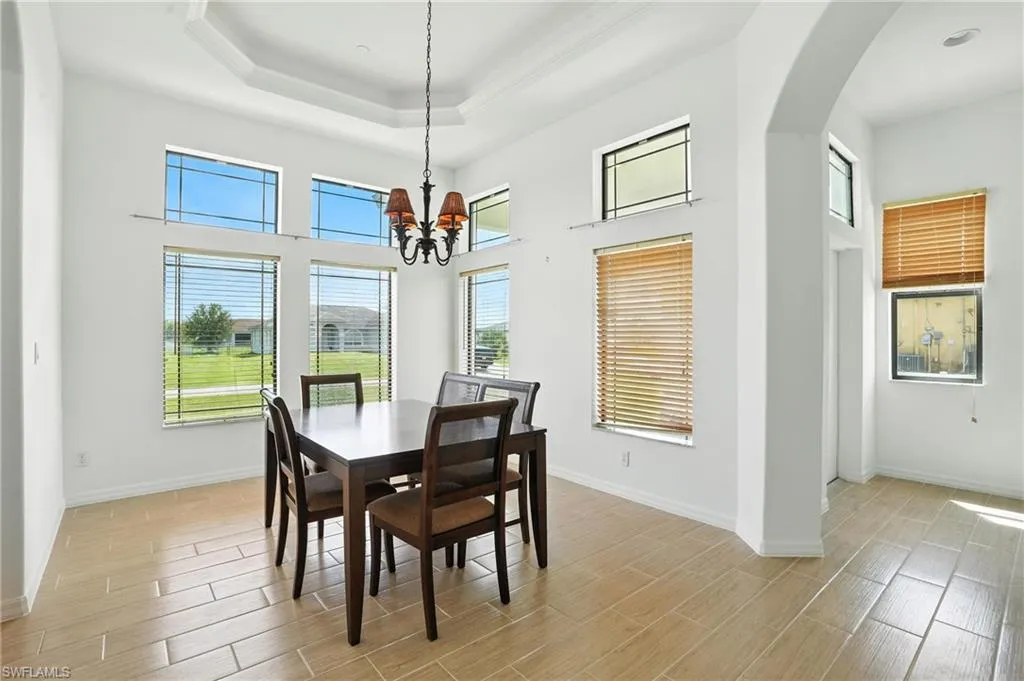 3933 18th ST, Lehigh Acres, FL 33971,225063749