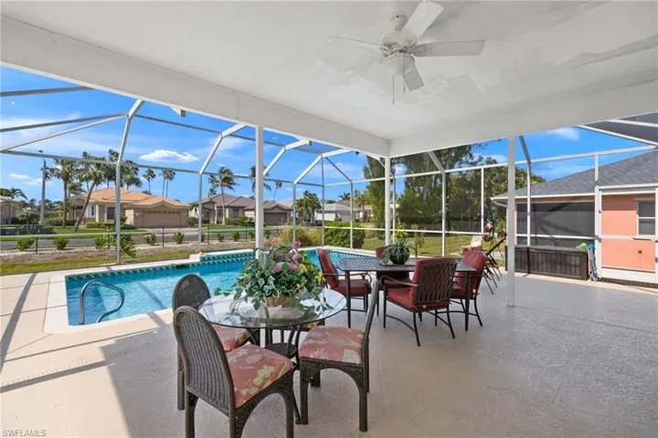 Pool/Lanai