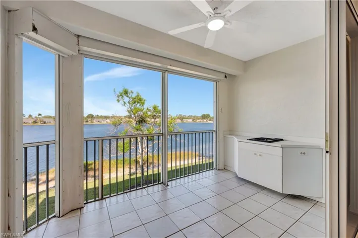 Screened Lanai-Lake View
