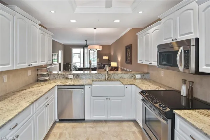 8099 Queen Palm Ln 212, Fort Myers, Florida 33966