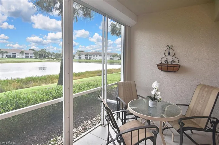 8099 Queen Palm Ln 212, Fort Myers, Florida 33966