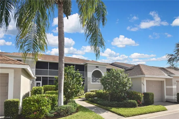 8099 Queen Palm Ln 212, Fort Myers, Florida 33966