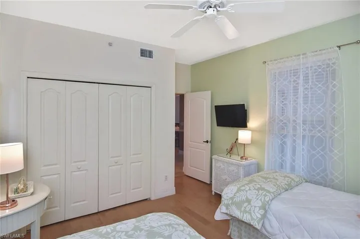 8099 Queen Palm Ln 212, Fort Myers, Florida 33966