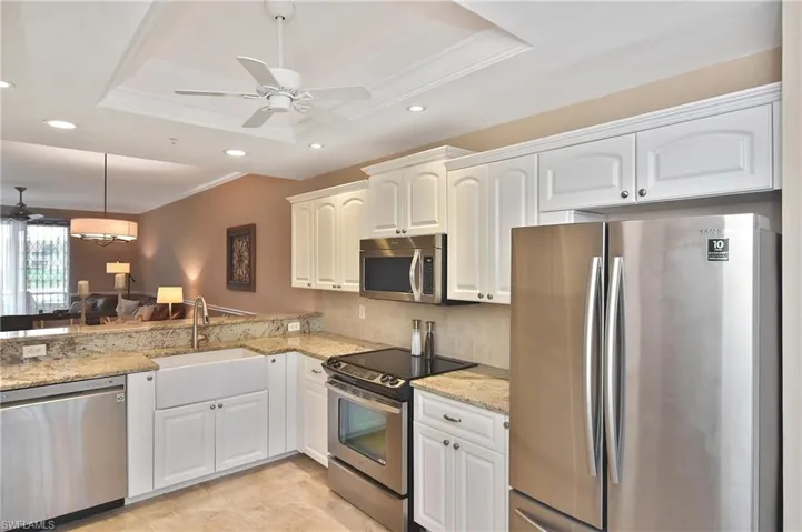 8099 Queen Palm Ln 212, Fort Myers, Florida 33966