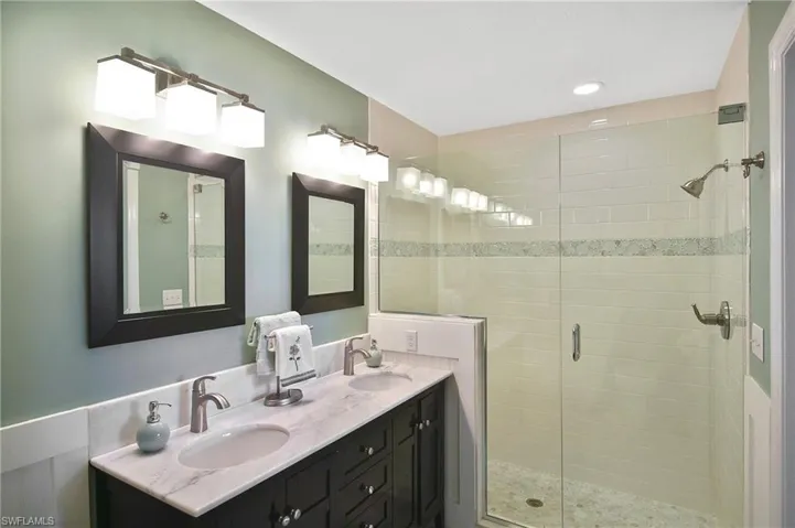 8099 Queen Palm Ln 212, Fort Myers, Florida 33966