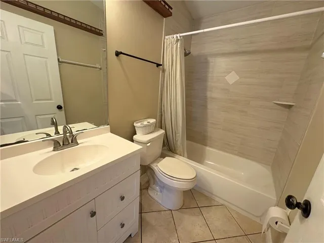 5232 Raintree Ln, Naples, Florida 34113