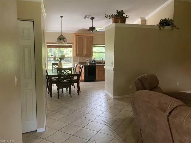5232 Raintree Ln, Naples, Florida 34113