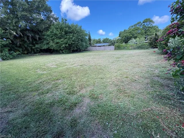 5232  Raintree  LN, Naples, FL 34113