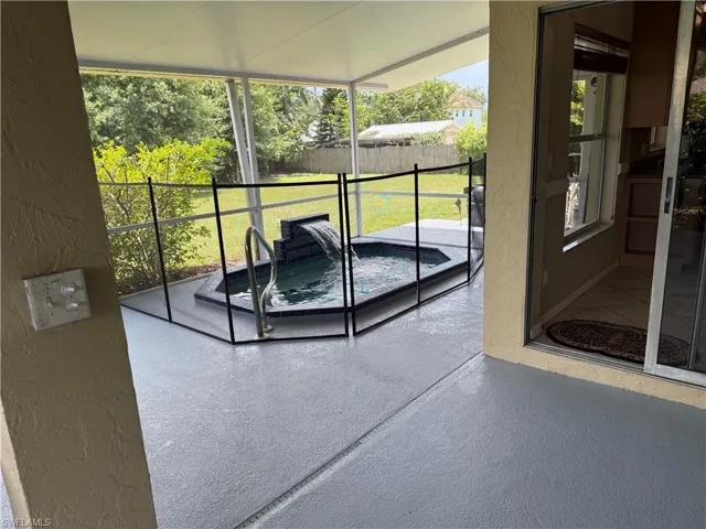 5232 Raintree Ln, Naples, Florida 34113