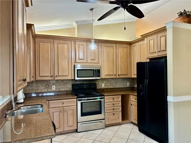 5232 Raintree Ln, Naples, Florida 34113