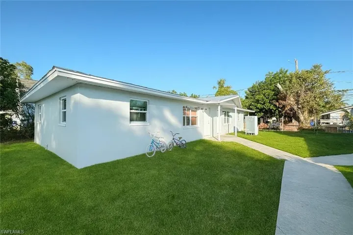 5453 11th Ave, Fort Myers, Florida 33907