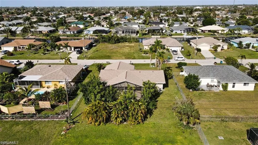 2122 SE 5th TER, CAPE CORAL FL 33990