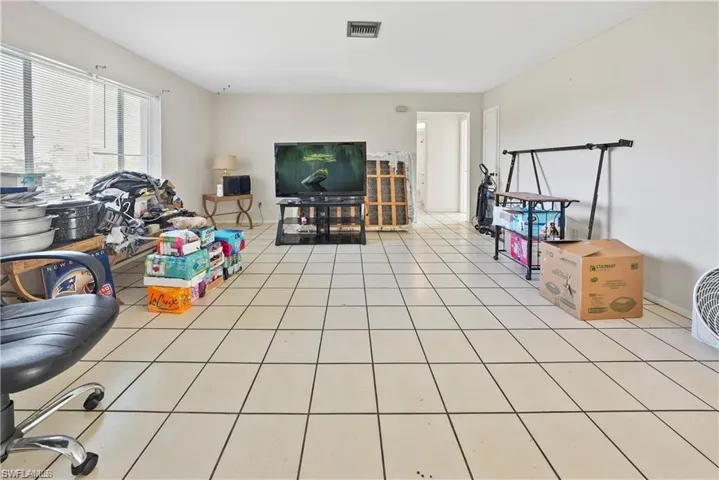 2122 SE 5th TER, CAPE CORAL FL 33990