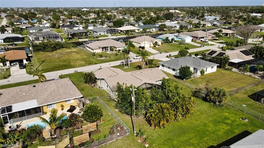 2122 SE 5th TER, CAPE CORAL FL 33990