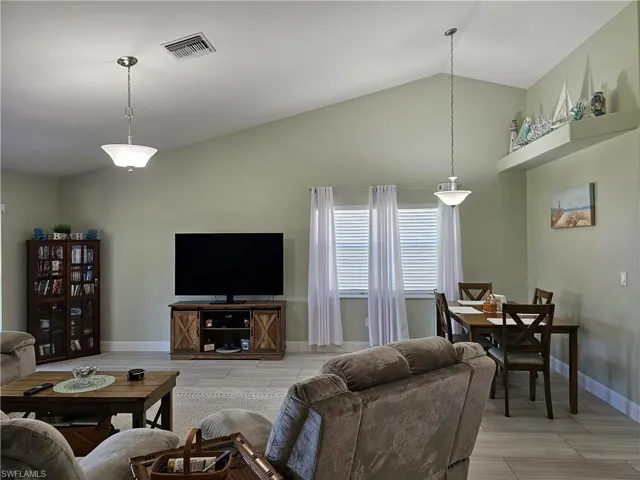 13880  White Gardenia  WAY, Fort Myers, FL 33912