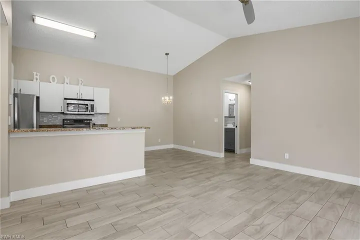 Kitchen & Dining Area