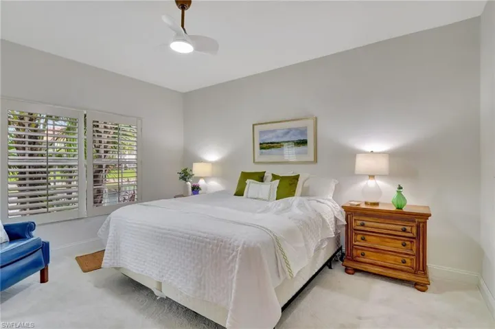 Owners Suite with ceiling fan