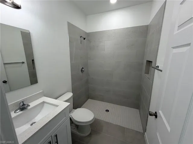 1092 Norton Ave S, Lehigh Acres, Florida 33974