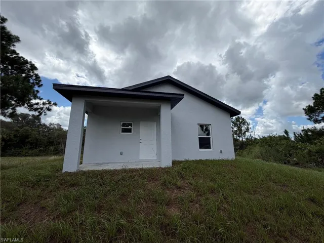 1092 Norton Ave S, Lehigh Acres, Florida 33974