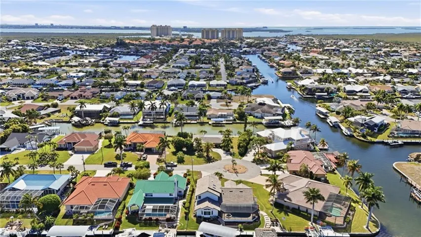 1230 Sw 53rd Ter, Cape Coral, Florida 33914
