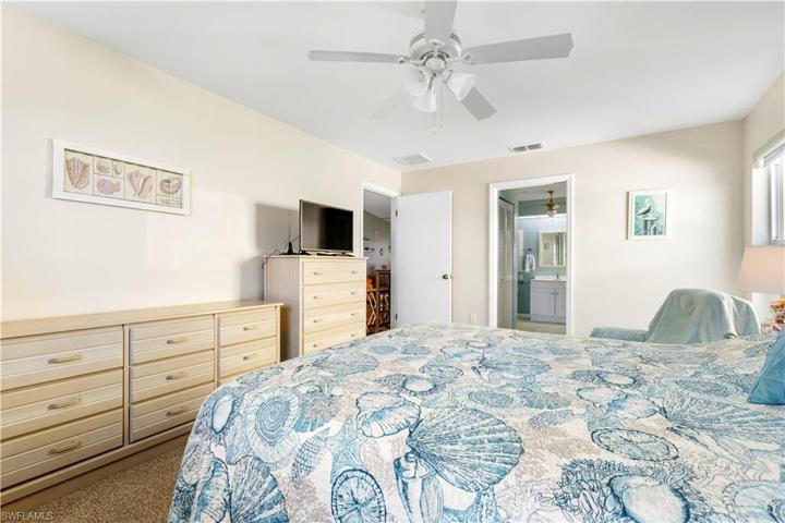 17754  Dracena  CIR, North Fort Myers, FL 33917