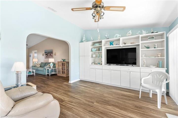 17754  Dracena  CIR, North Fort Myers, FL 33917