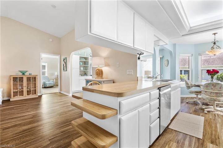 17754  Dracena  CIR, North Fort Myers, FL 33917