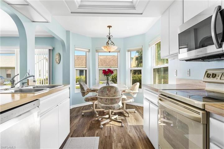 17754  Dracena  CIR, North Fort Myers, FL 33917