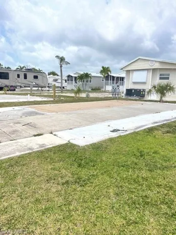19681 D336  Summerlin  RD, Fort Myers, FL 33908
