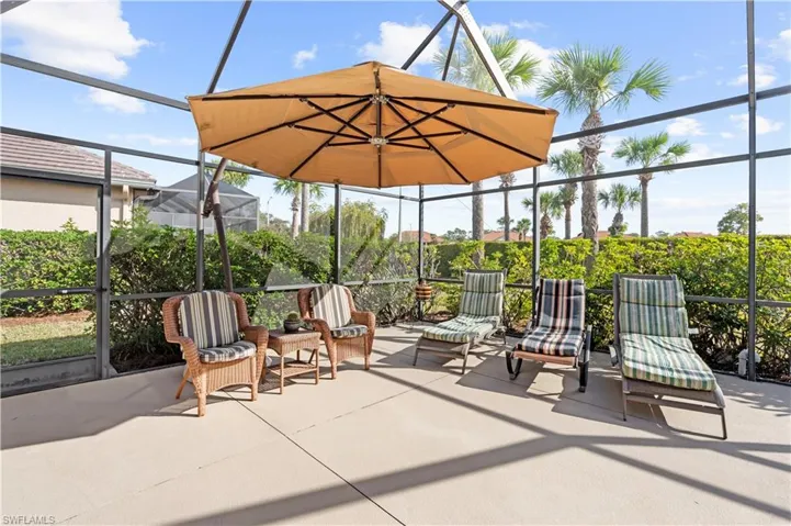View of patio / terrace with glass enclosure